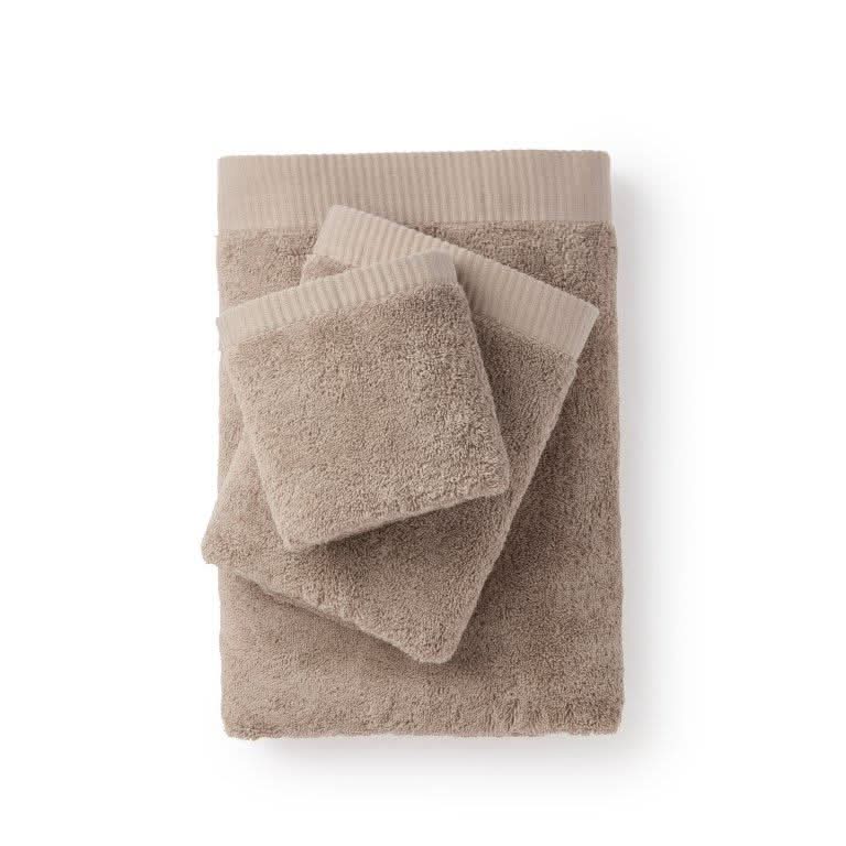 Natural Stone Elegance: מארז 18 מגבות פרימיום 650 גרם בצבע אבן