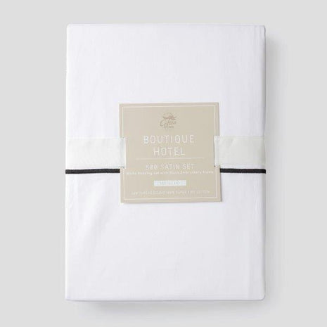 סט סאטן 500 עם מסגרת רקומה בשחור Luxury White - פספרטו